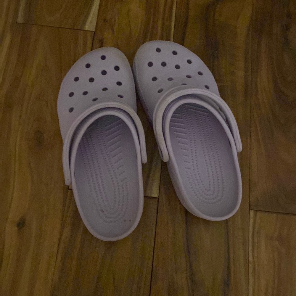 crocs size 8